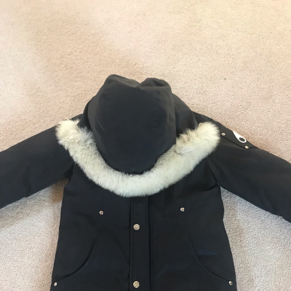 Juniors unisex Moose Nuckle Stirling Parka jacket.